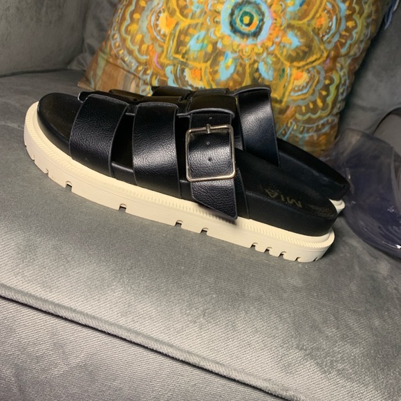 MIA Black Slide Sandals - Picture 8 of 8